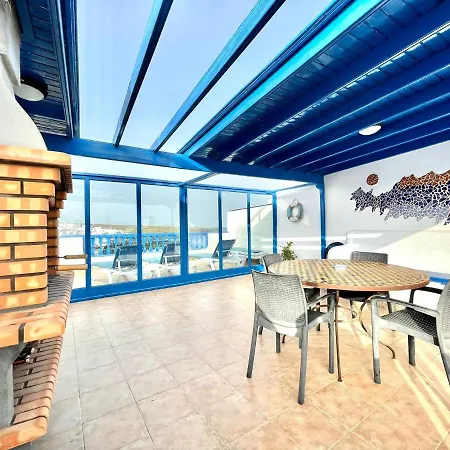 Cueva Apartment, Ocean Views, Wifi En アパート