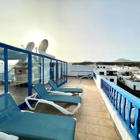 Cueva Apartment, Ocean Views, Wifi En アパート Punta Mujeres